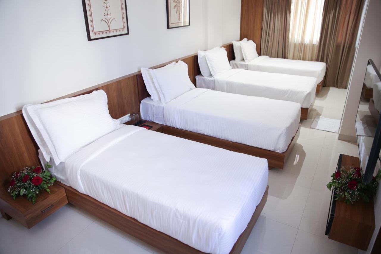 Lords Eco Inn, Ambaji المظهر الخارجي الصورة