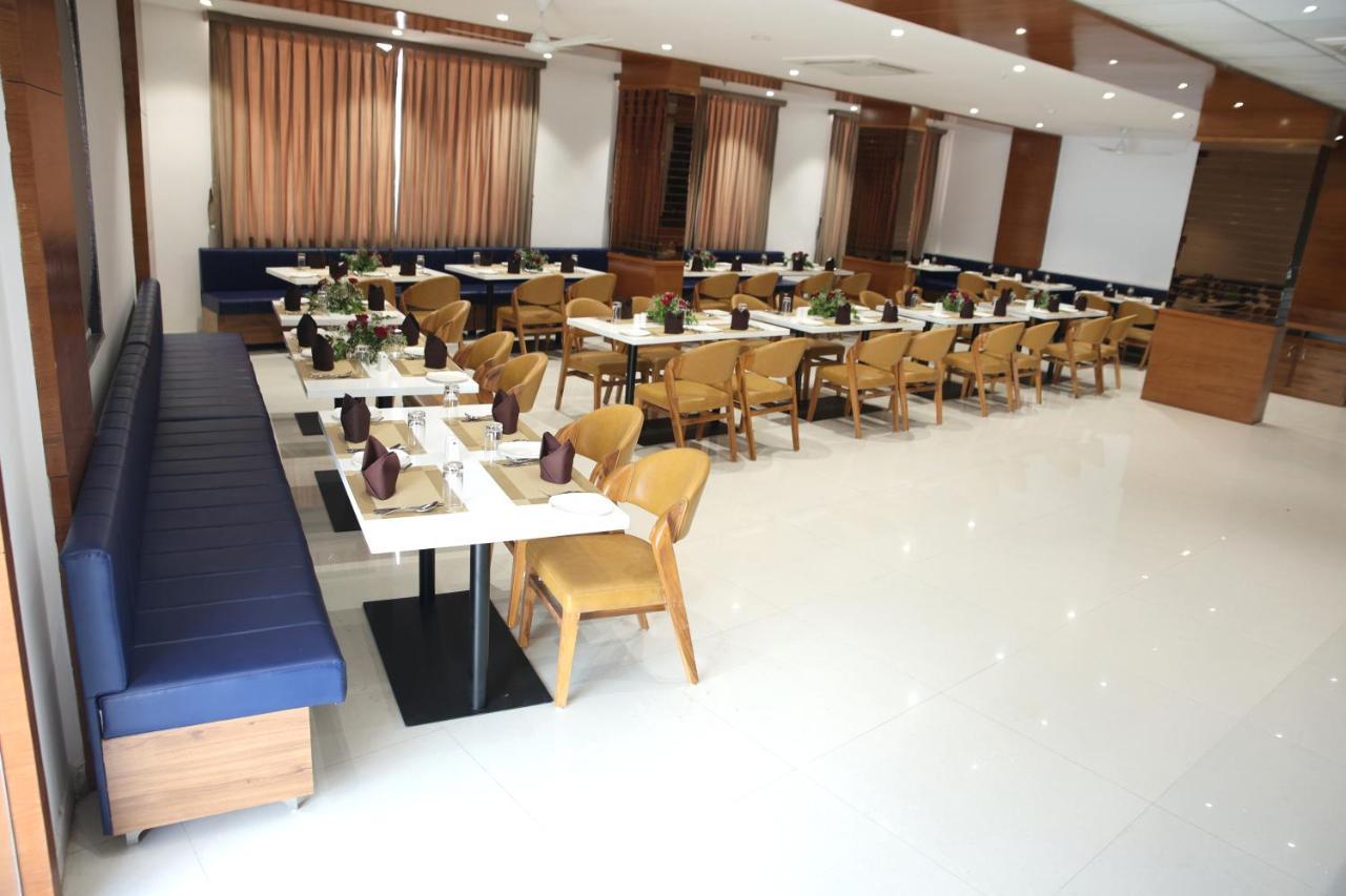 Lords Eco Inn, Ambaji المظهر الخارجي الصورة