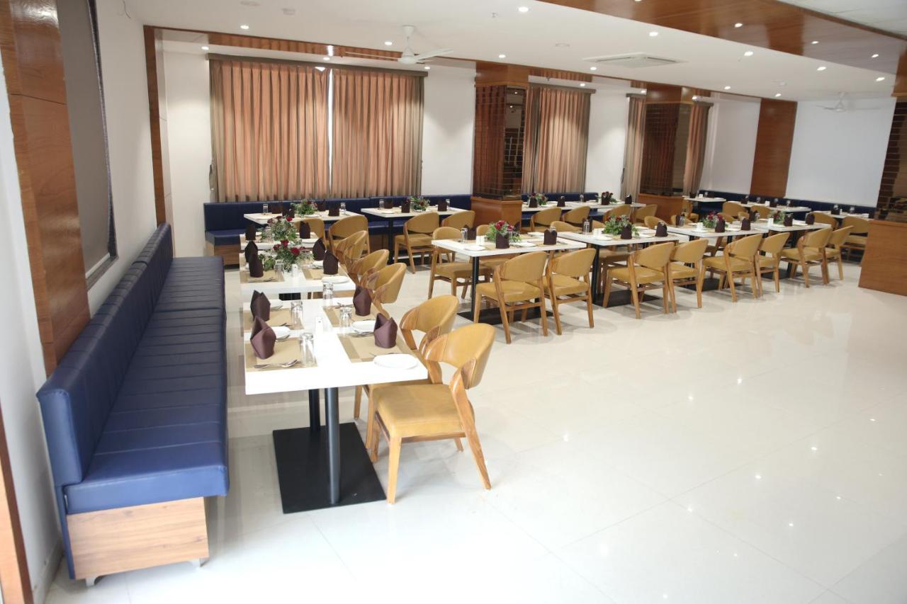 Lords Eco Inn, Ambaji المظهر الخارجي الصورة