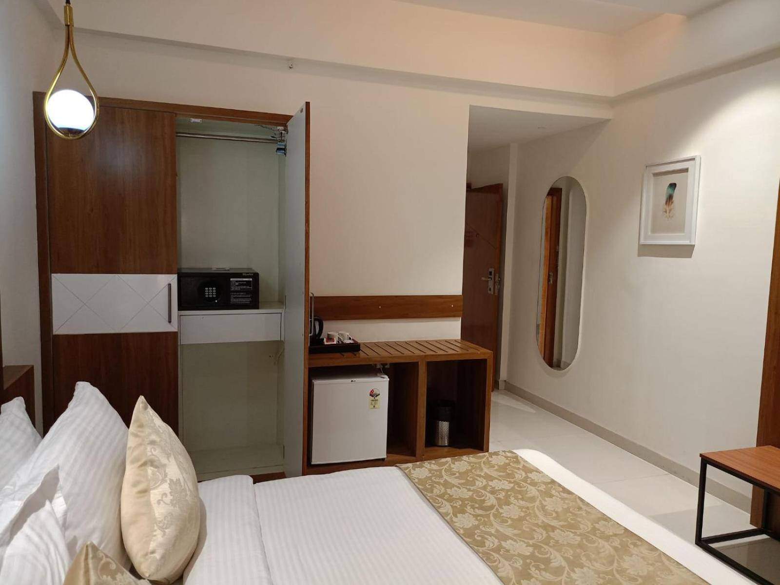 Lords Eco Inn, Ambaji المظهر الخارجي الصورة