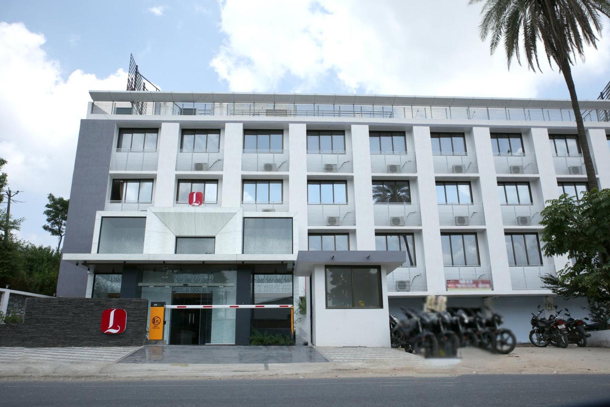 Lords Eco Inn, Ambaji المظهر الخارجي الصورة